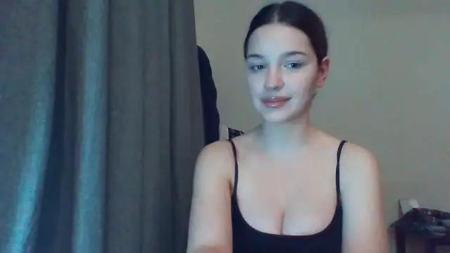 EvelineMagnetic online show from April 2026 08:20:02 PM