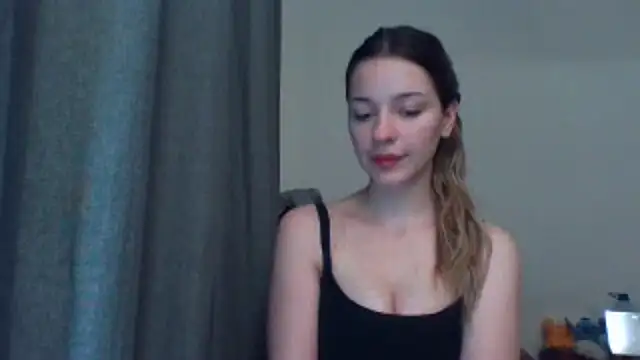 Snapshot of EvelineMagnetic chatting on June 2026 08:31:02 PM EvelineMagnetic online show from June 2026 08:31:02 PM