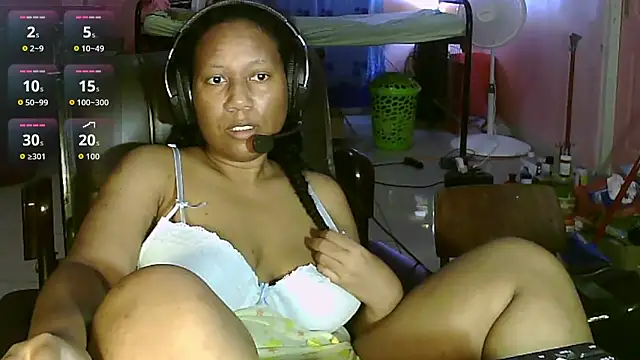 Eirondra valeen online show from May 2026 10:40:02 PM
