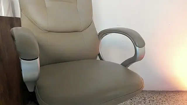 Snapshot of Jay_Grip chatting on February 2026 02:17:02 PM Jay Grip online show from February 2026 02:17:02 PM