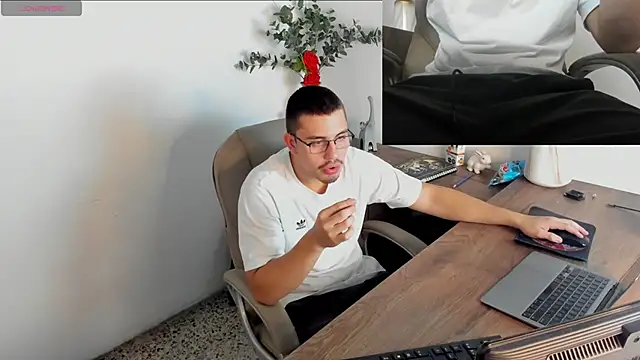 Snapshot of Jay_Grip chatting on February 2026 07:33:02 PM Jay Grip online show from February 2026 07:33:02 PM