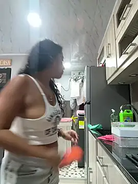 Laura Miller1 online show from May 2026 10:26:01 PM