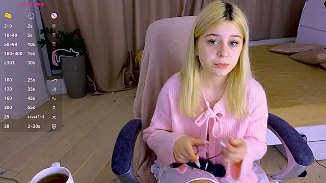 ApheliaStar online show from February 2026 04:03:02 PM