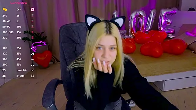 ApheliaStar online show from February 2026 03:52:01 PM