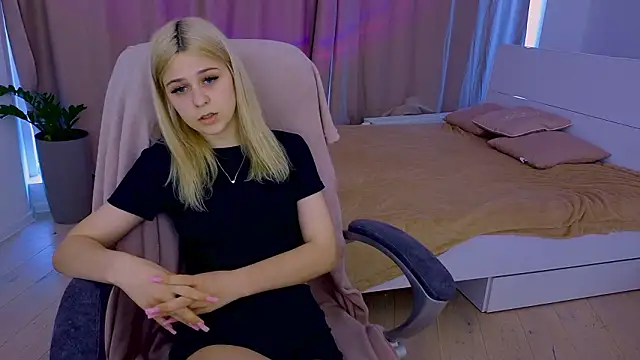 ApheliaStar online show from March 2026 03:13:02 PM