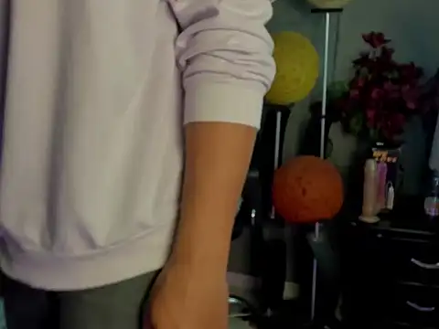 Snapshot of dylaans19 chatting on February 2026 02:25:01 PM dylaans19 online show from February 2026 02:25:01 PM