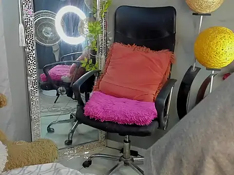 Snapshot of dylaans19 chatting on February 2026 02:28:02 PM dylaans19 online show from February 2026 02:28:02 PM