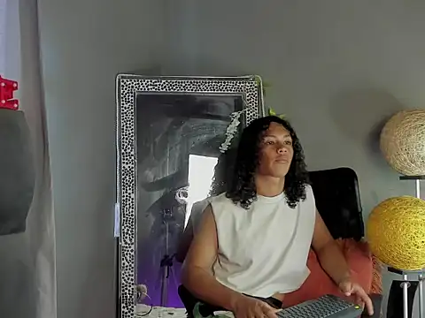 Snapshot of dylaans19 chatting on February 2026 02:30:02 PM dylaans19 online show from February 2026 02:30:02 PM