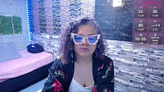 mia pazzi online show from January 2026 09:27:01 AM