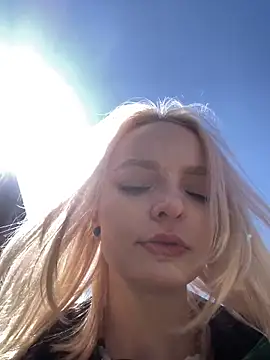 aka Blonde online show from May 2026 05:28:02 AM