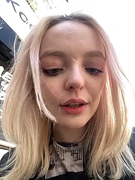 aka Blonde online show from May 2026 10:36:01 AM