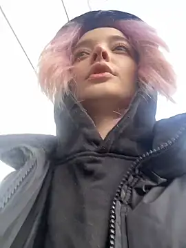 aka Blonde online show from March 2026 10:51:01 AM