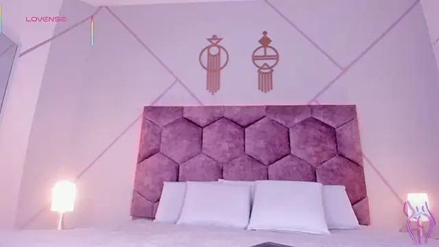 emily nova  online show from March 2026 11:50:01 AM