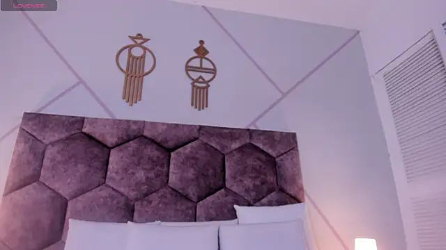 emily nova  online show from April 2026 12:01:01 PM