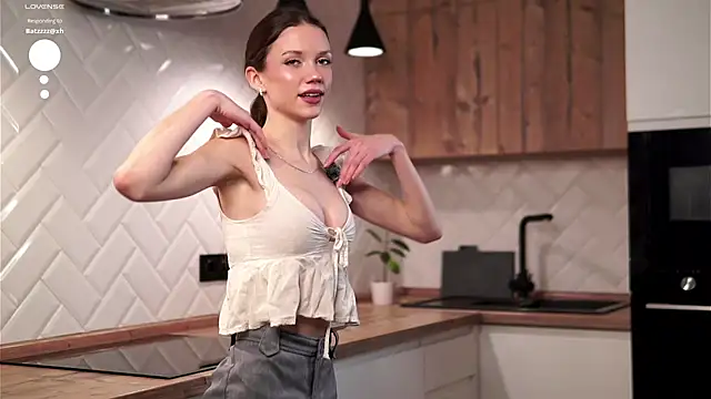 KnittedGoo online show from January 2026 05:00:02 AM