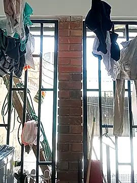 Snapshot of honeyhotgirl19 chatting on February 2026 05:13:02 PM honeyhotgirl19 online show from February 2026 05:13:02 PM