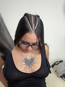 Diosa lunar1 online show from April 2026 01:40:01 AM