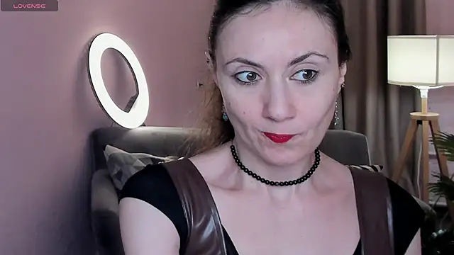 Juliet Jamess online show from February 2026 01:35:02 PM