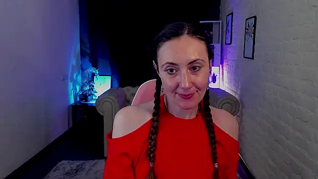 Juliet Jamess online show from January 2026 01:36:01 PM