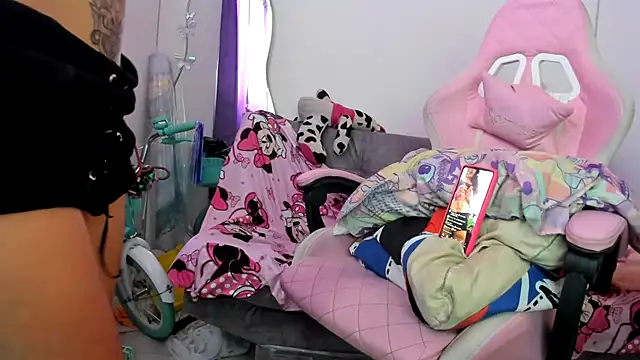 jenniferbodys online show from April 2026 06:55:01 PM