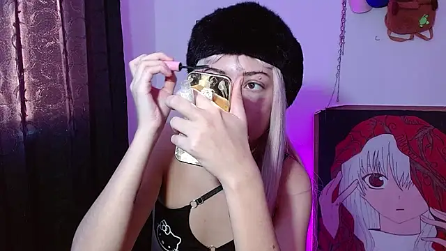 kittymiauu444 online show from April 2026 12:45:01 PM
