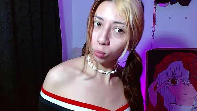 Snapshot of kittymiauu444 chatting on July 2026 03:18:01 AM kittymiauu444 online show from July 2026 03:18:01 AM