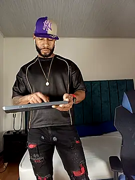 Dante Knox online show from February 2026 11:55:02 AM