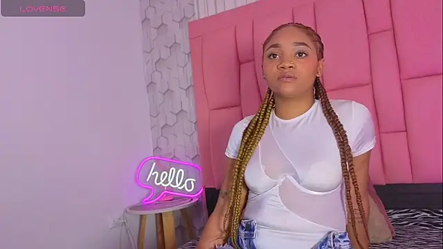 sophiia swet online show from February 2026 06:41:01 PM