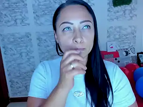 XXXStephanie XXX online show from April 2026 08:54:01 PM