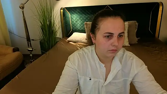 MikaFoxy online show from April 2026 05:14:02 AM