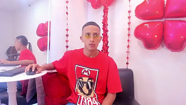sweet boygay online show from February 2026 07:14:02 PM