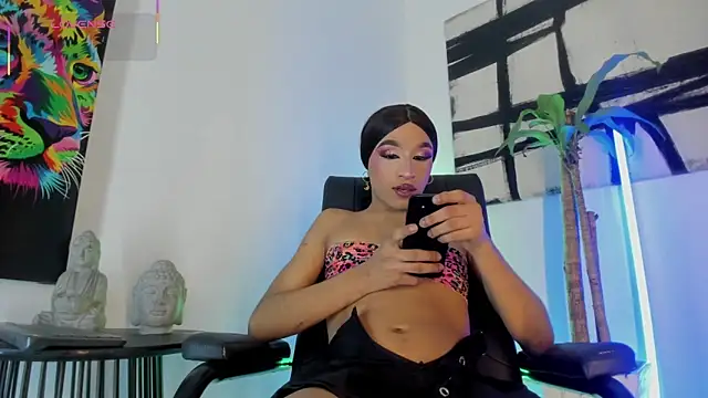 Snapshot of Naughty_Blue chatting on June 2026 11:27:02 PM Naughty Blue online show from June 2026 11:27:02 PM