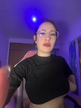 LolaSB online show from June 2026 12:41:01 AM