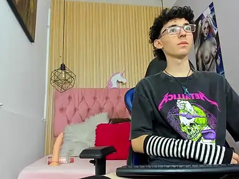 Syriussz online show from February 2026 07:24:01 PM