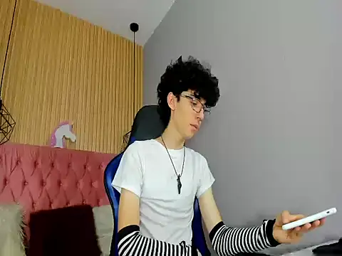 Syriussz online show from February 2026 07:23:02 PM