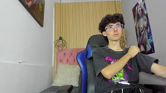 Syriussz online show from March 2026 12:49:02 AM