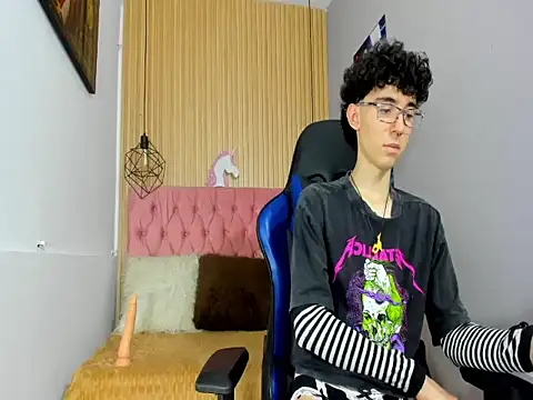 Syriussz online show from February 2026 07:35:02 PM