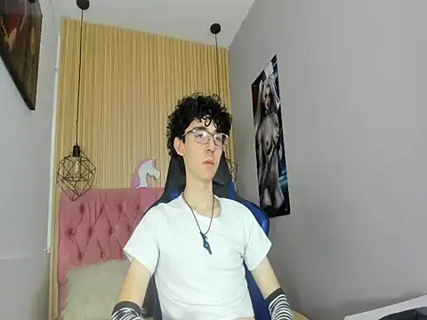 Syriussz online show from February 2026 07:23:02 PM