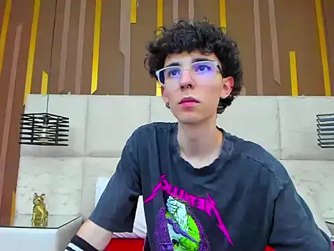 Syriussz online show from February 2026 01:06:01 AM