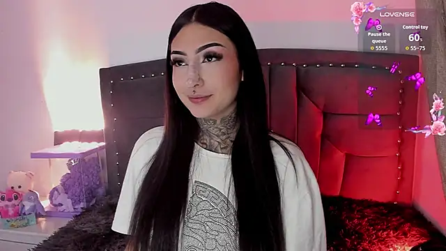 Snapshot of Lilith_blaze_Fg chatting on February 2026 11:05:02 PM Lilith blaze Fg online show from February 2026 11:05:02 PM