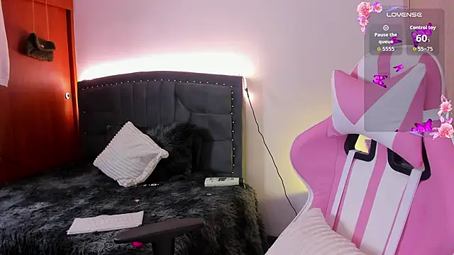 Lilith blaze Fg online show from April 2026 11:55:02 PM