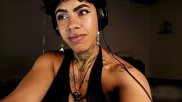 Canela Osada  online show from February 2026 12:59:02 PM