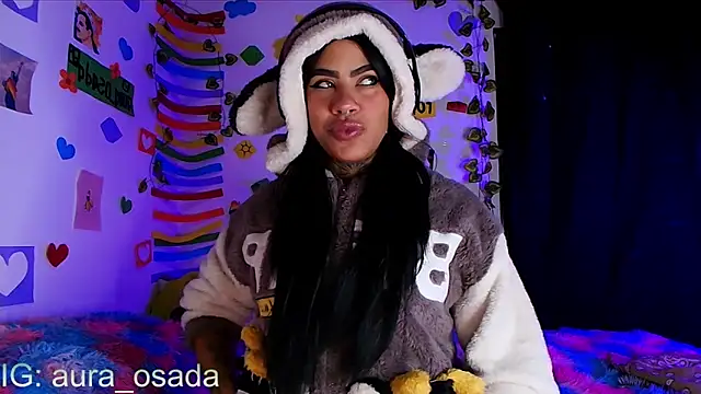 Snapshot of Canela_Osada_ chatting on June 2026 10:23:01 AM Canela Osada online show from June 2026 10:23:01 AM