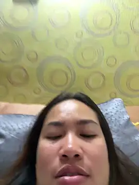 Snapshot of Ponthip chatting on February 2026 05:45:01 PM Ponthip online show from February 2026 05:45:01 PM