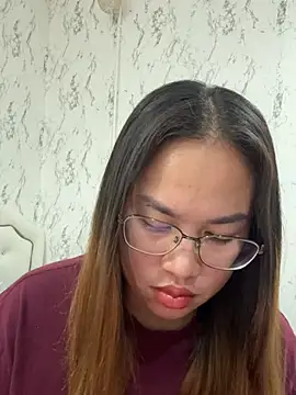 Ponthip online show from April 2026 02:02:02 PM