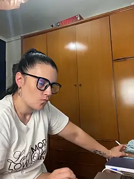 Alice Dan online show from June 2026 02:17:02 PM
