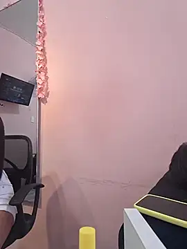 jade03  online show from June 2026 05:52:01 PM