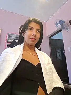 jade03  online show from March 2026 07:43:02 PM