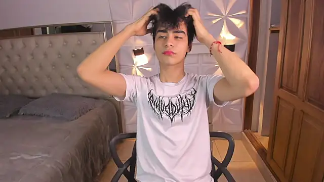 IamJuanJoc online show from April 2026 03:30:01 AM