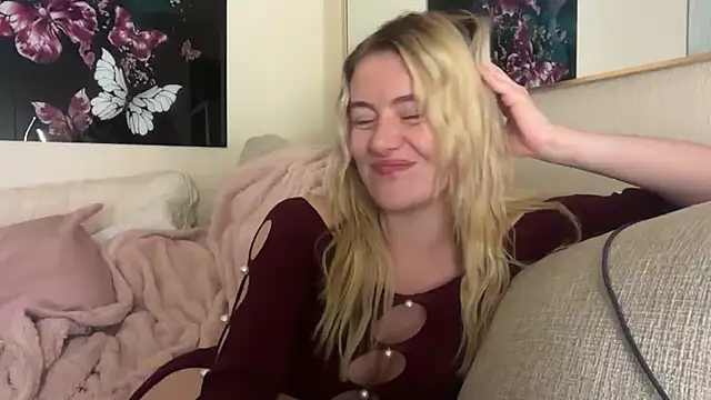 blondebunny999 999 online show from February 2026 04:56:01 AM